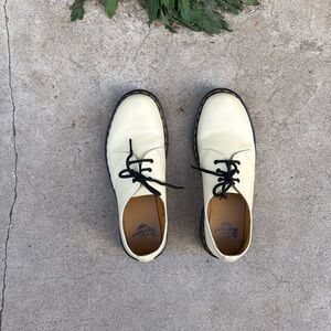 1461 Pastel Yellow Leather Oxfords, Black Nylon Laces